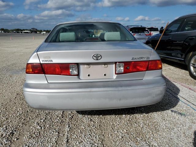 Photo 6 from auction – 2000 TOYOTA CAMRY CE with VIN 4T1BG22K8YU714392