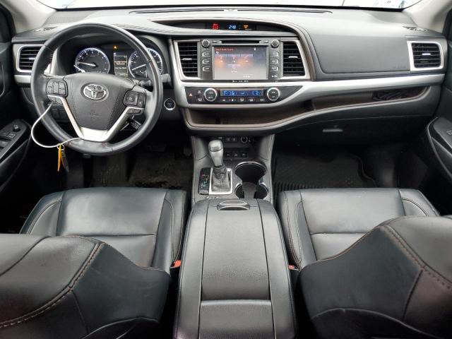 Photo 8 from auction – 2018 TOYOTA HIGHLANDER with VIN 5TDJZRFH5JS857182