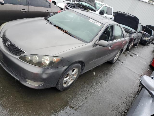 TOYOTA CAMRY LE 2005 with VIN 4T1BE30K95U629930 - Photo from auction