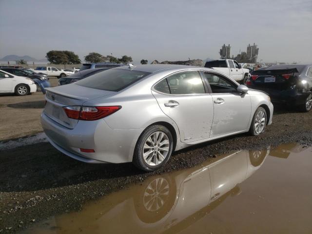 Фото 3 с аукциона – 2014 LEXUS ES 300H с VIN JTHBW1GG5E2060835