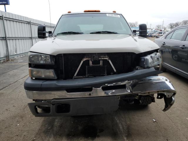 Photo 5 from auction – 2003 CHEVROLET SILVERADO with VIN 1GCGK13U23F230315