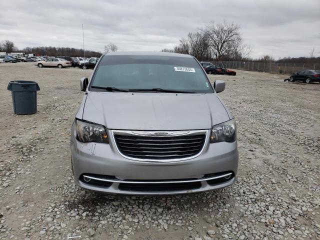 Photo 5 from auction – 2016 CHRYSLER TOWN & COU with VIN 2C4RC1HGXGR133452