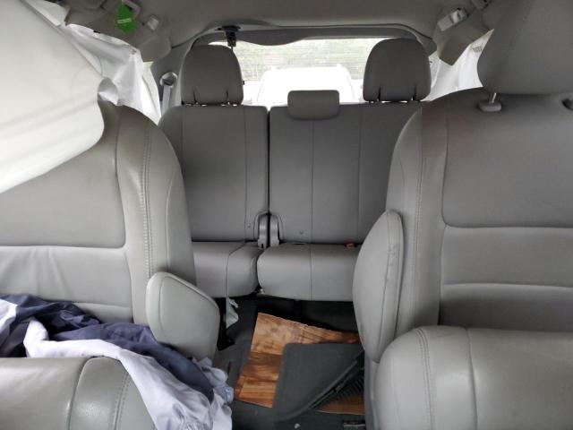 Photo 10 from auction – 2017 TOYOTA SIENNA XLE with VIN 5TDDZ3DC4HS160274