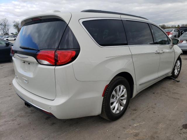 Photo 3 from auction – 2017 CHRYSLER PACIFICA T with VIN 2C4RC1BG5HR703948
