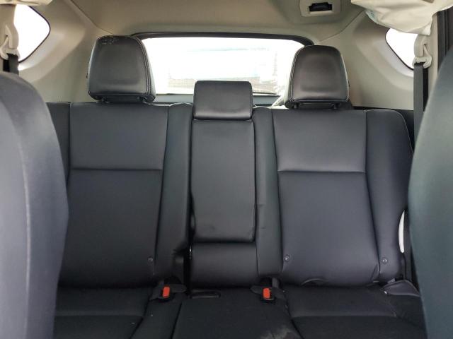 Photo 10 from auction – 2016 TOYOTA RAV4 LIMIT with VIN 2T3DFREV5GW447857
