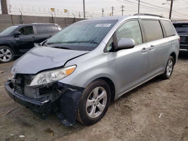 Photo 1 from auction – 2016 TOYOTA SIENNA LE with VIN 5TDKK3DC7GS762306