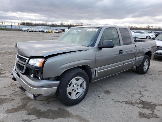 CHEVROLET SILVERADO 2006 with VIN 1GCEC19T76Z185829 - Photo from auction