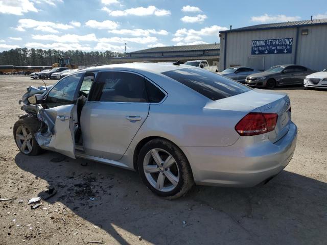 Photo 2 from auction – 2015 VOLKSWAGEN PASSAT S with VIN 1VWAS7A38FC105003