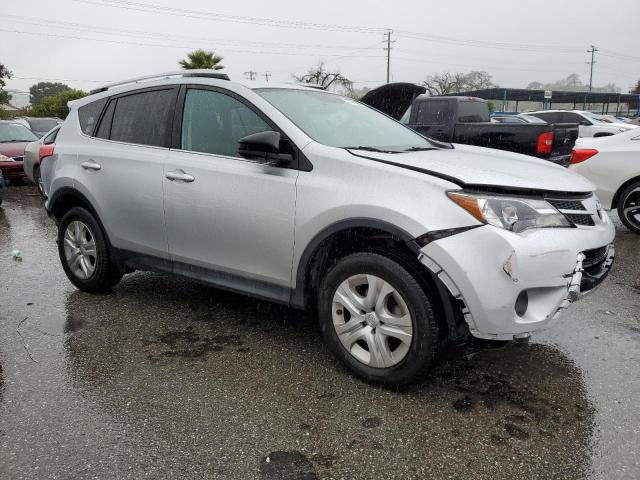 Photo 4 from auction – 2014 TOYOTA RAV4 LE with VIN 2T3BFREV1EW142604