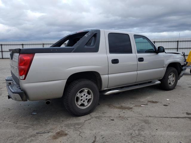 Photo 3 from auction – 2005 CHEVROLET AVALANCHE with VIN 3GNEK12Z65G234655