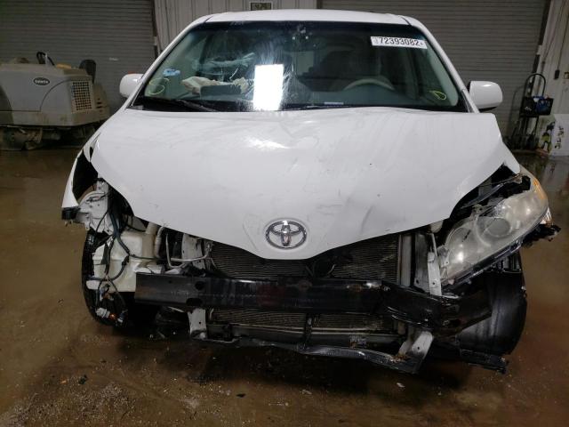 Photo 5 from auction – 2011 TOYOTA SIENNA LE with VIN 5TDKK3DC1BS034750