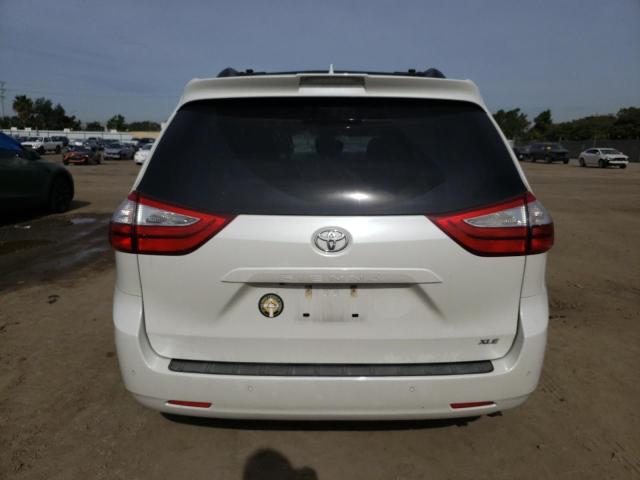 Photo 6 from auction – 2018 TOYOTA SIENNA XLE with VIN 5TDYZ3DC4JS904687