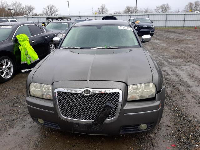Photo 5 from auction – 2010 CHRYSLER 300 TOURIN with VIN 2C3CA4CD8AH105015