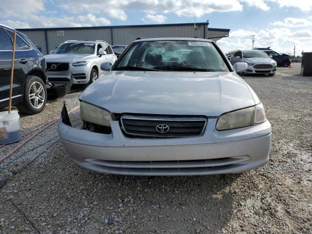 Photo 5 from auction – 2000 TOYOTA CAMRY CE with VIN 4T1BG22K8YU714392