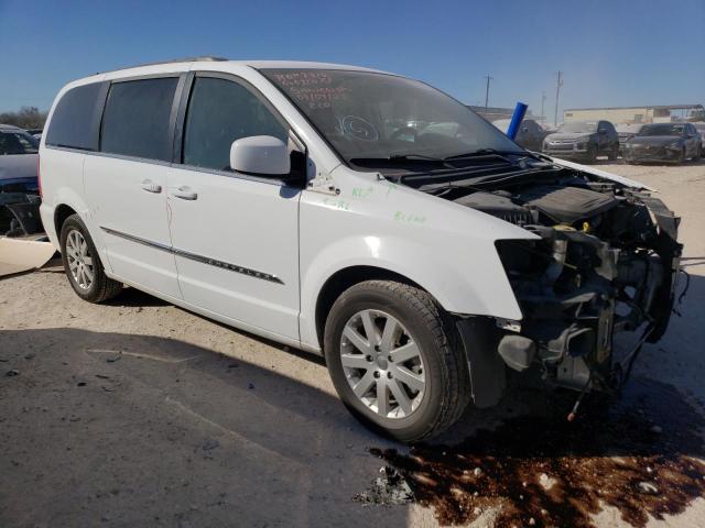 Photo 4 from auction – 2016 CHRYSLER TOWN & COU with VIN 2C4RC1BG7GR157877