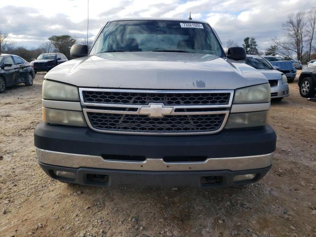 Photo 5 from auction – 2005 CHEVROLET SILVERADO with VIN 1GCHK232X5F804378