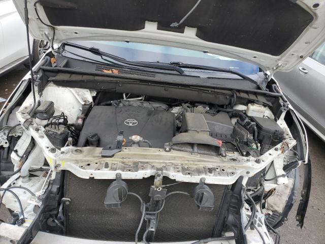 Photo 11 from auction – 2018 TOYOTA HIGHLANDER with VIN 5TDJZRFH8JS486129