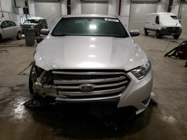 Photo 5 from auction – 2016 FORD TAURUS SEL with VIN 1FAHP2H82GG128087