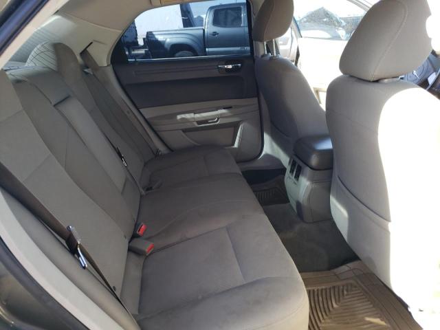 Photo 10 from auction – 2008 CHRYSLER 300 LX with VIN 2C3KA43R98H193915
