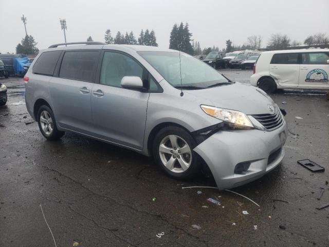Photo 4 from auction – 2013 TOYOTA SIENNA LE with VIN 5TDKK3DC5DS281367