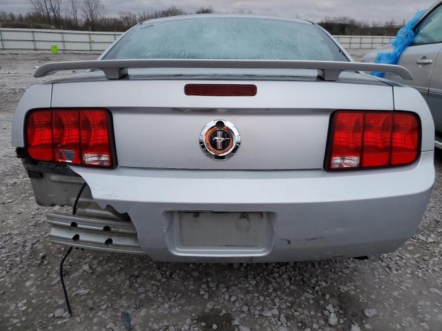 Photo 6 from auction – 2005 FORD MUSTANG with VIN 1ZVFT80N855118171
