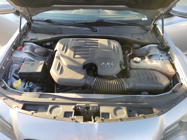 Photo 11 from auction – 2018 CHRYSLER 300 S with VIN 2C3CCABG4JH244515