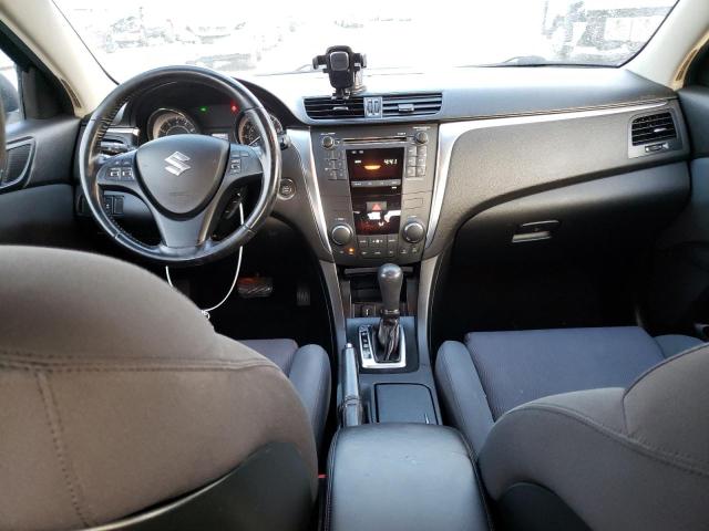 Photo 8 from auction – 2011 SUZUKI KIZASHI SE with VIN JS2RE9A35B6110151
