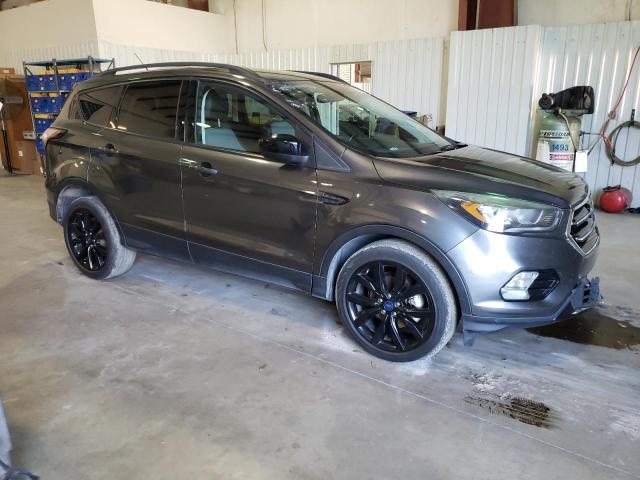 Photo 4 from auction – 2017 FORD ESCAPE SE with VIN 1FMCU0GDXHUD34899