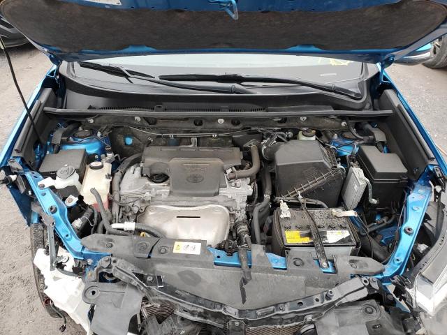 Photo 12 from auction – 2017 TOYOTA RAV4 XLE with VIN JTMRFREV0HD202937