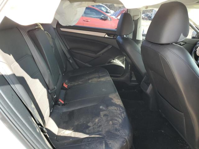 Photo 10 from auction – 2015 VOLKSWAGEN PASSAT S with VIN 1VWAS7A38FC105003