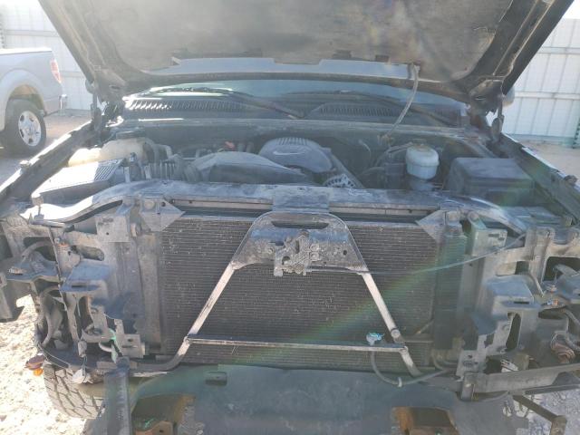 Photo 11 from auction – 2004 CHEVROLET SILVERADO with VIN 2GCEK19T741100674