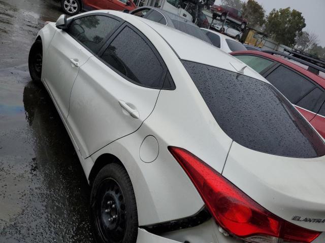 Photo 2 from auction – 2012 HYUNDAI ELANTRA GL with VIN 5NPDH4AE7CH067357