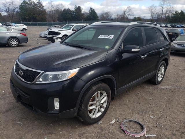 KIA SORENTO LX 2015 with VIN 5XYKT4A63FG658585 - Photo from auction