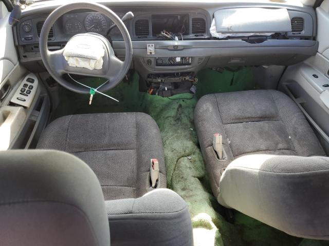 Photo 8 from auction – 2004 FORD CROWN VICT with VIN 2FAFP71W24X180242
