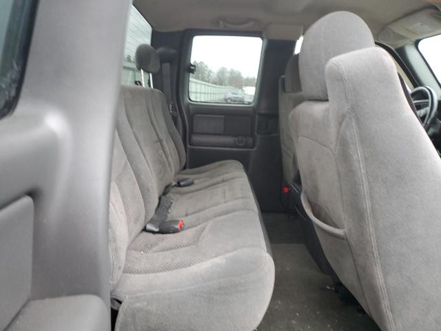 Photo 10 from auction – 2004 CHEVROLET SILVERADO with VIN 2GCEK19T141210670