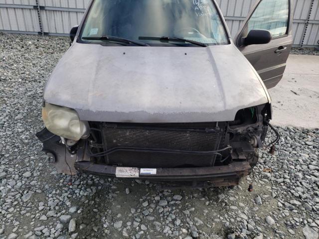 Photo 12 from auction – 2005 FORD ESCAPE LIM with VIN 1FMYU94125KA51487