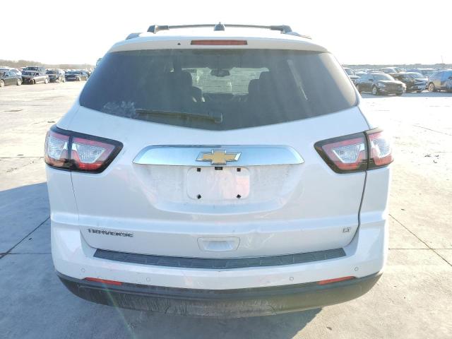 Photo 6 from auction – 2017 CHEVROLET TRAVERSE L with VIN 1GNKRHKD2HJ262953