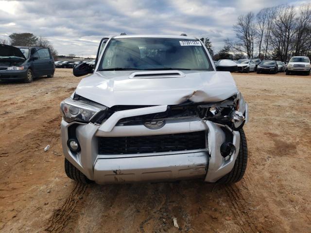 Photo 5 from auction – 2017 TOYOTA 4RUNNER SR with VIN JTEBU5JR9H5447878