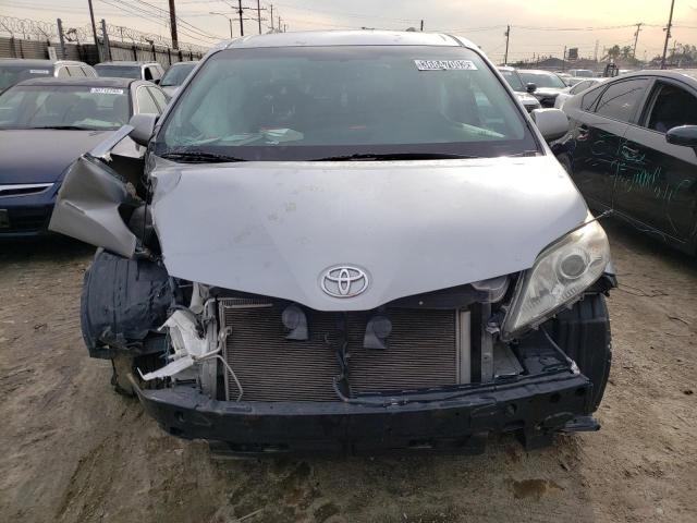 Photo 5 from auction – 2016 TOYOTA SIENNA LE with VIN 5TDKK3DC7GS762306