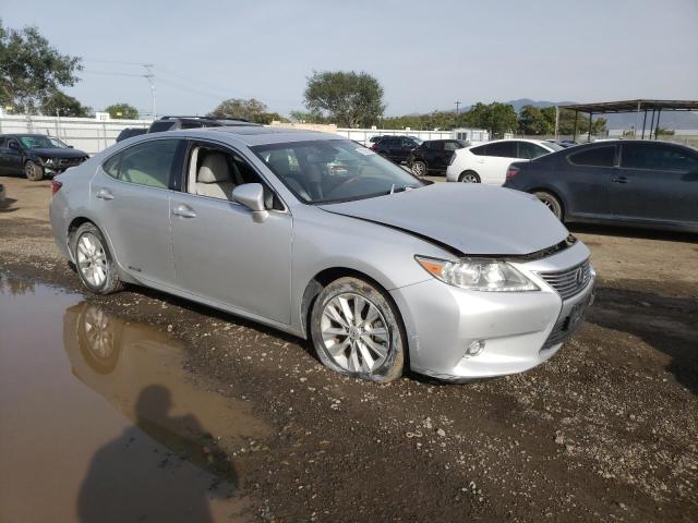 Photo 4 from auction – 2014 LEXUS ES 300H with VIN JTHBW1GG5E2060835