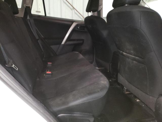 Photo 10 from auction – 2018 TOYOTA RAV4 LE with VIN 2T3BFREV1JW768552