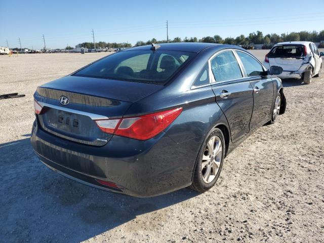 Photo 3 from auction – 2013 HYUNDAI SONATA SE with VIN 5NPEC4AC4DH622882