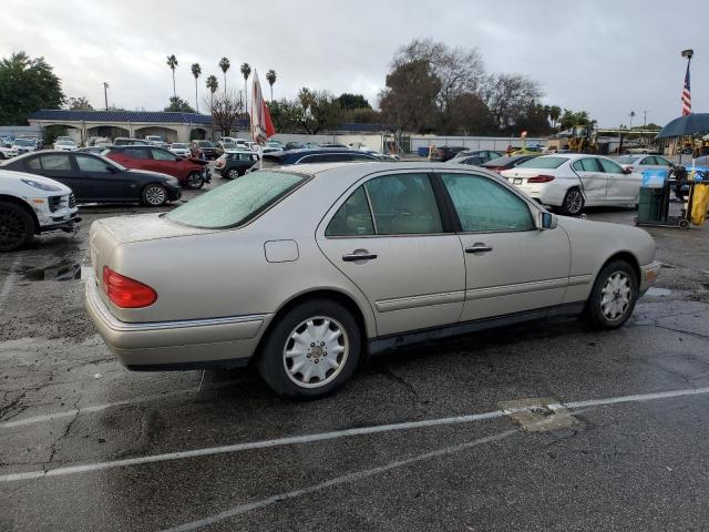 Photo 3 from auction – 1998 MERCEDES-BENZ E 320 with VIN WDBJF65FXWA605163