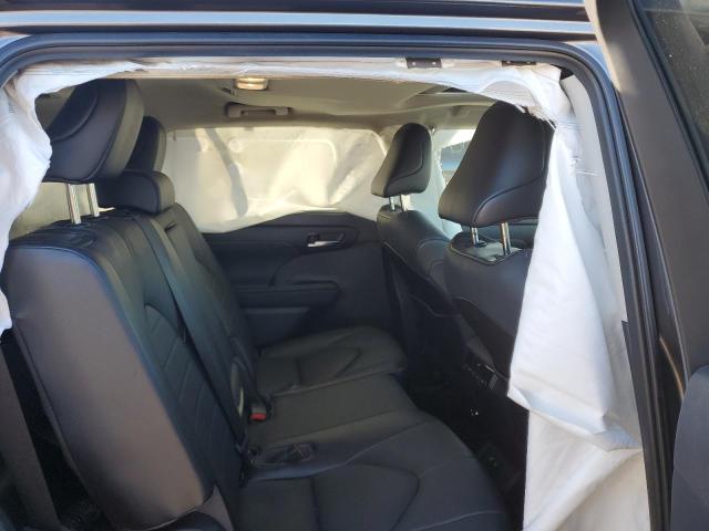 Photo 11 from auction – 2021 TOYOTA HIGHLANDER with VIN 5TDHZRBH3MS532734