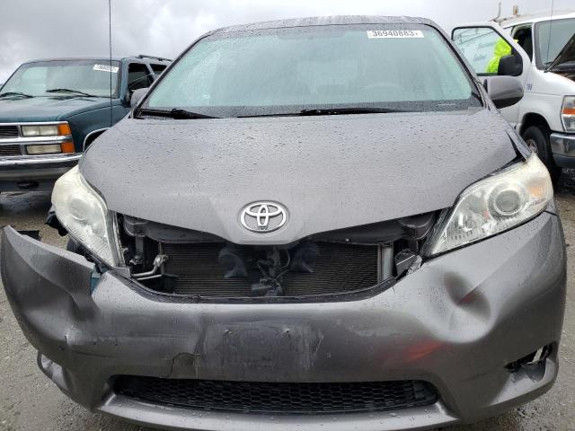 Photo 5 from auction – 2011 TOYOTA SIENNA LE with VIN 5TDKK3DCXBS153090