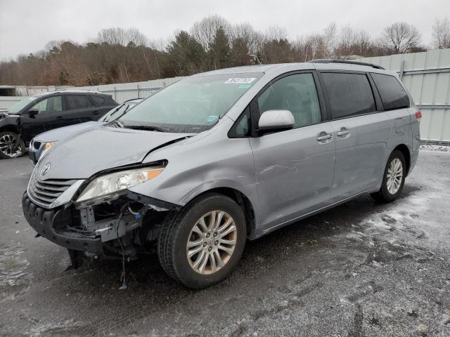 TOYOTA SIENNA XLE 2013 with VIN 5TDYK3DC5DS374402 - Photo from auction