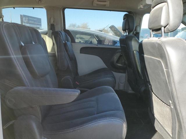 Photo 11 from auction – 2011 CHRYSLER TOWN & COU with VIN 2A4RR8DG9BR604636