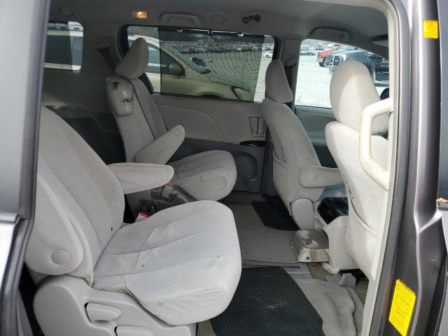 Photo 11 from auction – 2012 TOYOTA SIENNA BAS with VIN 5TDKA3DC8CS011499