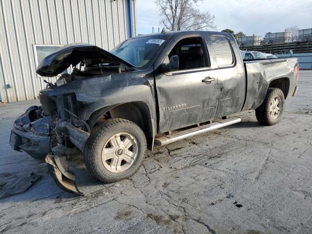 CHEVROLET silverado 2011 with VIN 1GCRKTE35BZ250287 - Photo from auction