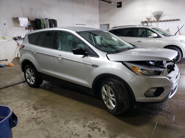 Photo 4 from auction – 2017 FORD ESCAPE SE with VIN 1FMCU9GD9HUD11344